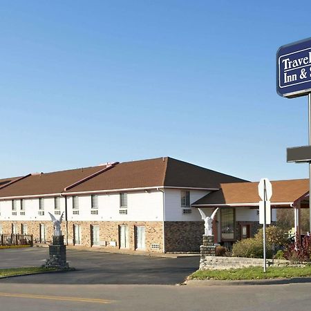 Travelodge Inn & Suites By Wyndham Muscatine Kültér fotó